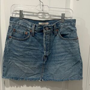 Levi's Light Blue Denim Icon Mini Skirt with Frayed Hem Size 28 Button Fly